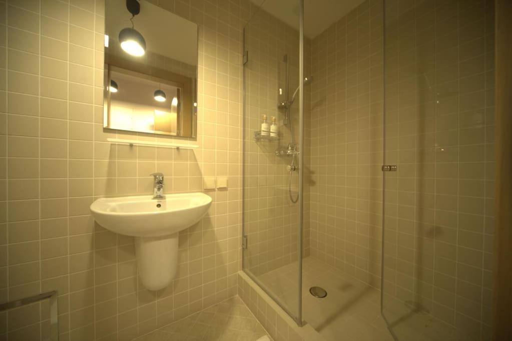 3 Bedroom Apartment In The Old/T ريغا المظهر الخارجي الصورة